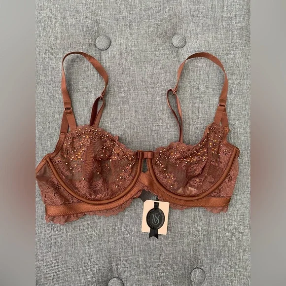 BNWT Designer Collection Victoria’s Secret Lace and Beaded Unlined Bra - Picture 6 of 6